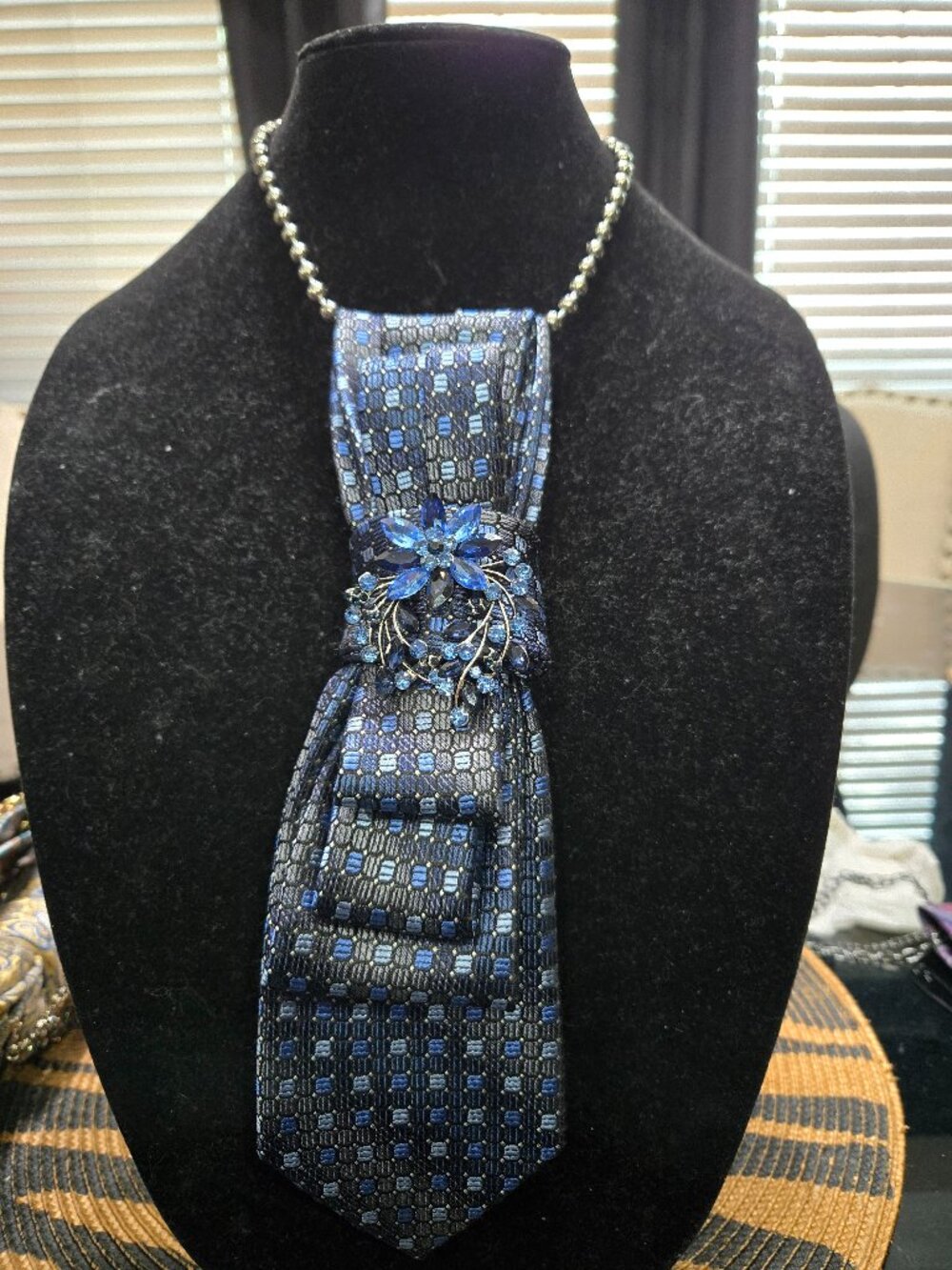 Decorative Tie Necklace with Brooch